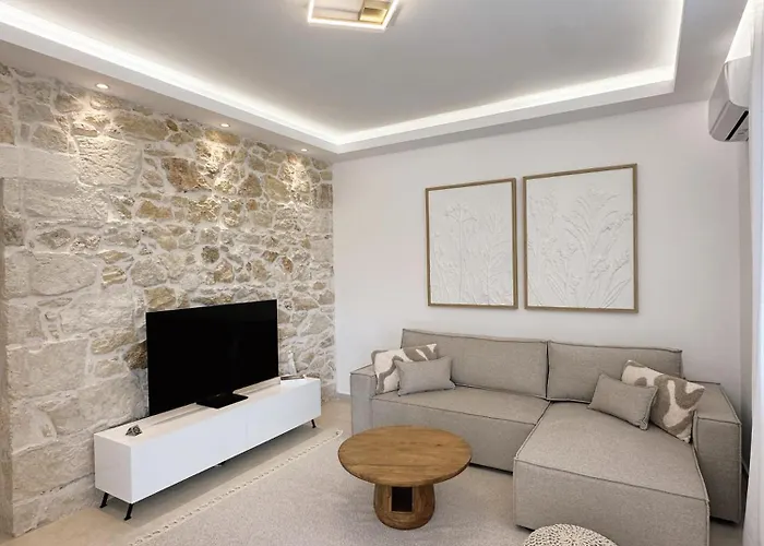 Dida Stone * La Canea