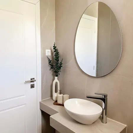 Dida Stone Hriszí Aktí Haniá