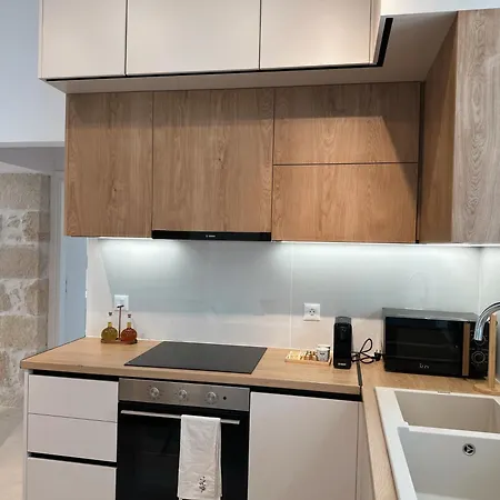 Nyaraló Dida Stone *